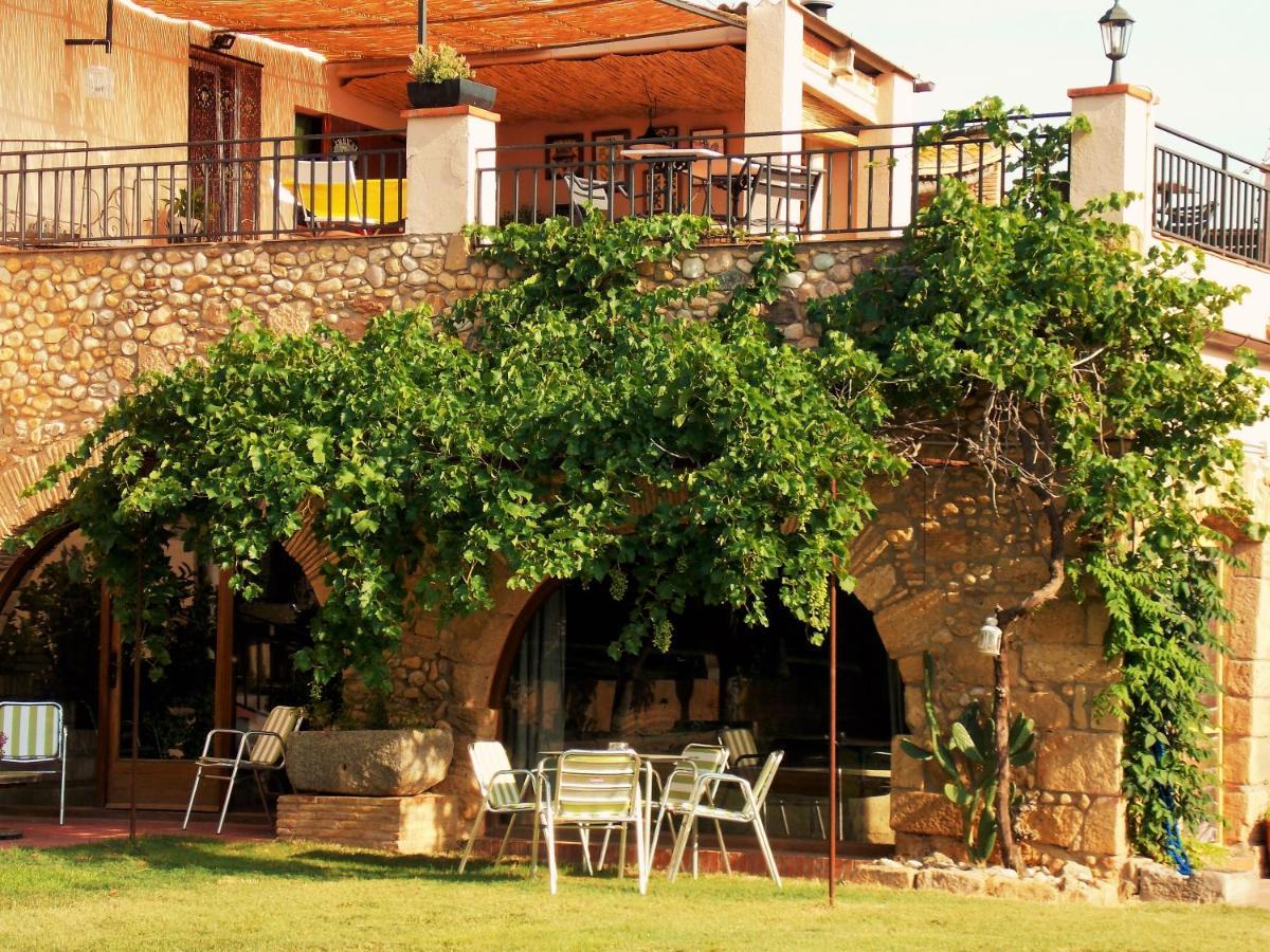 La Masia Costa Brava -Adults Only Garrigas Luaran gambar